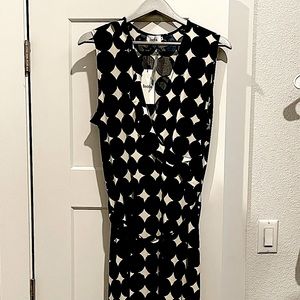 NWT Stretchy Knee-length Faux Wrap Dress